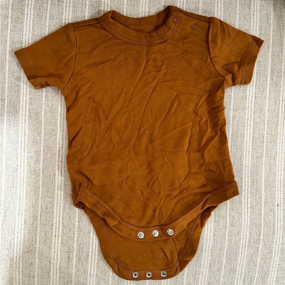 GOUMI SHORT SLEEVE BODYSUIT | SIENNA